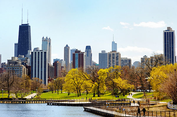 downtown-chicago-il-autumn-scene